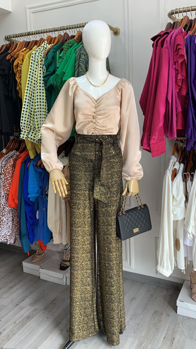Blusa dorada con botones. - CH, Dorado