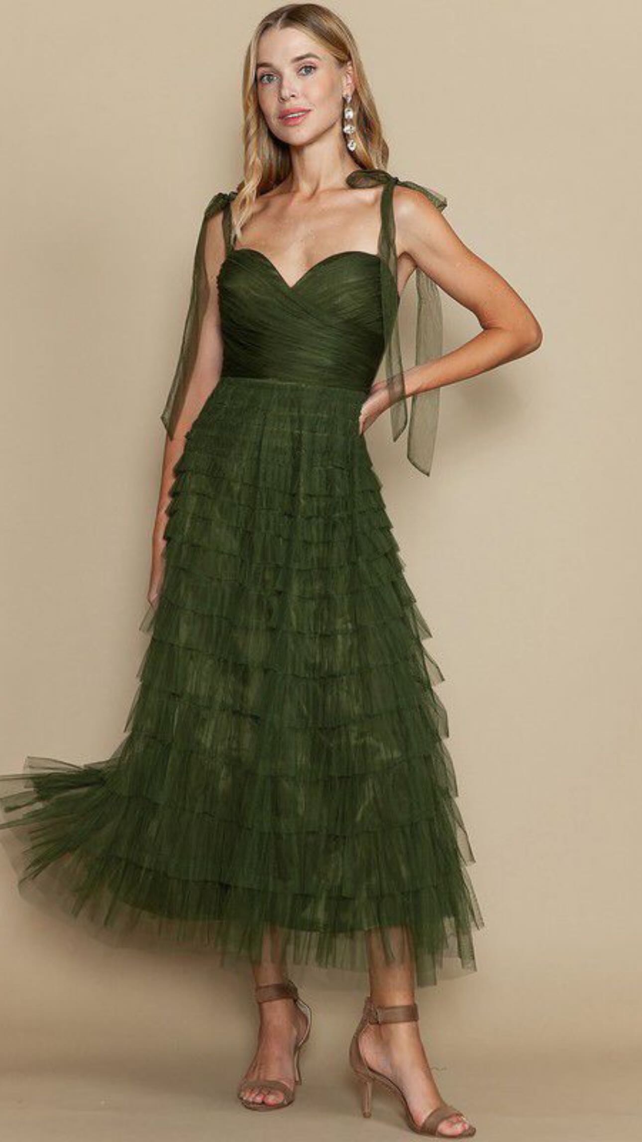 VESTIDO VERDE MIDI DE TUL